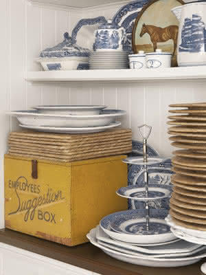 butlers pantry storage