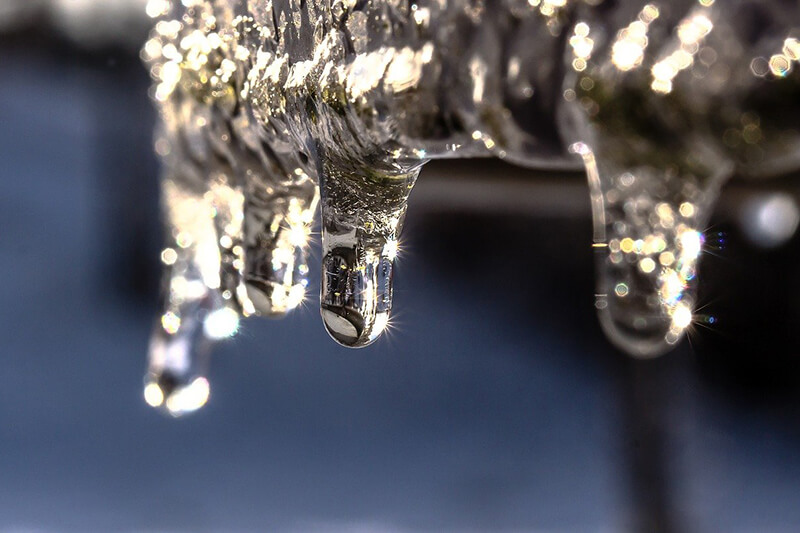 fix a frozen pipe